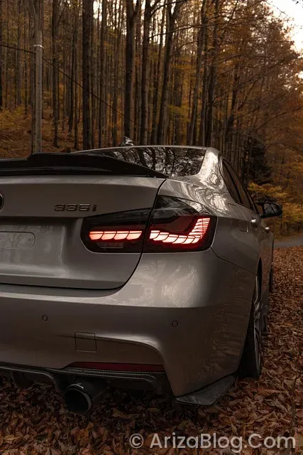 Bmw üçgen içinde ünlem işareti Bmw üçgen içinde ünlem işareti